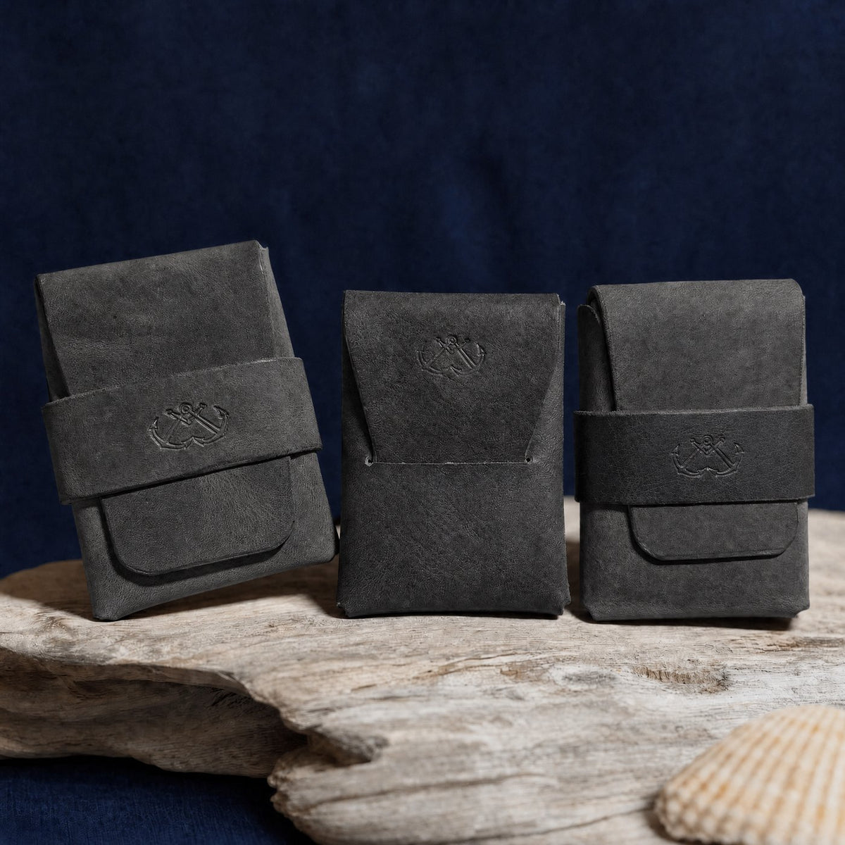 The Clipper in Black Pueblo leather