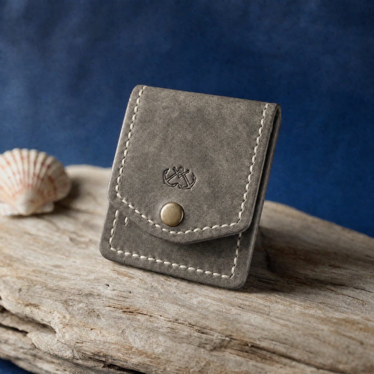 The Skipper in Gray Pueblo leather
