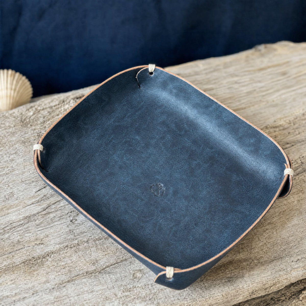 The Stowaway in Navy Pueblo leather